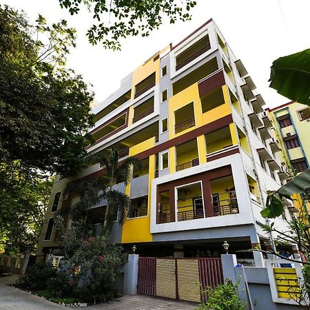 Oyo 26234 Annapurna Nilayam Hotel Vijayawada Ngoại thất bức ảnh