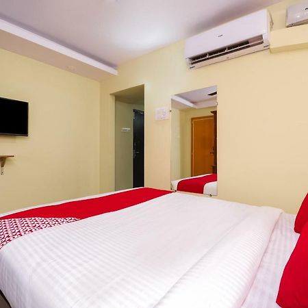 Oyo 26234 Annapurna Nilayam Hotel Vijayawada Ngoại thất bức ảnh