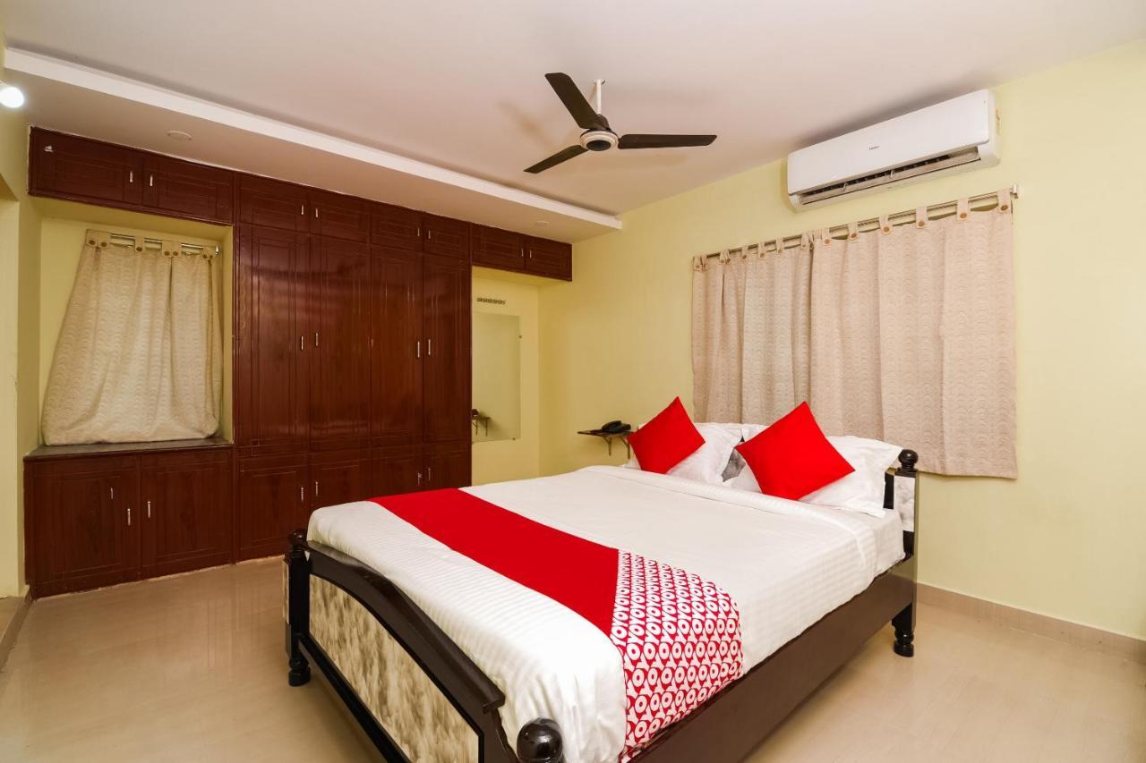 Oyo 26234 Annapurna Nilayam Hotel Vijayawada Ngoại thất bức ảnh
