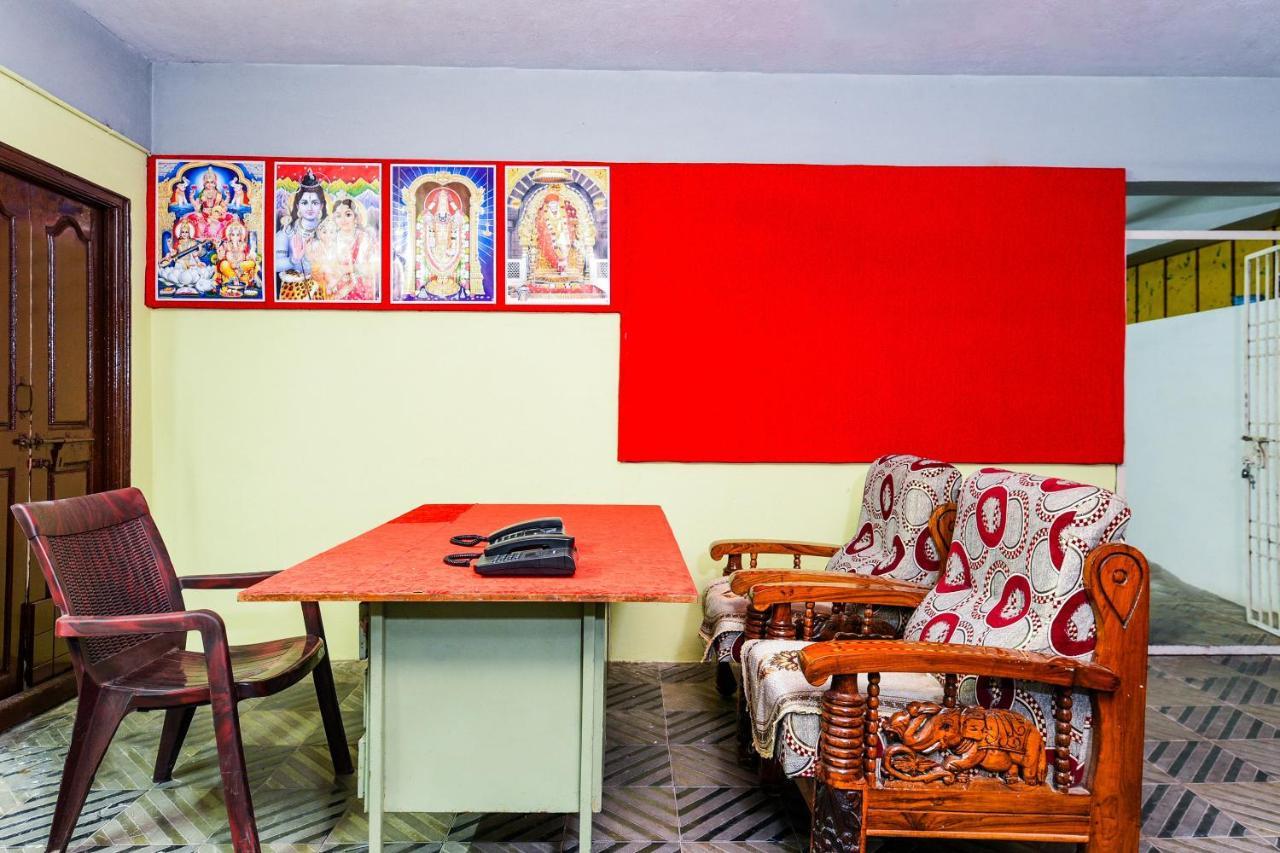 Oyo 26234 Annapurna Nilayam Hotel Vijayawada Ngoại thất bức ảnh