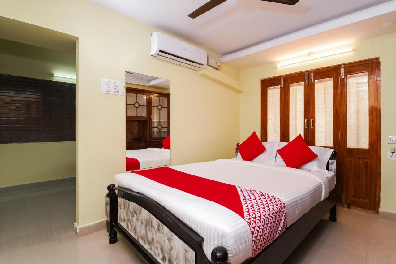 Oyo 26234 Annapurna Nilayam Hotel Vijayawada Ngoại thất bức ảnh
