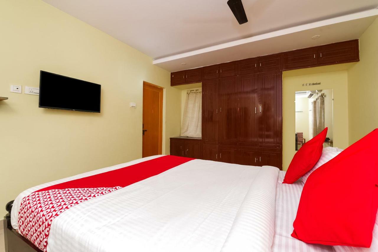 Oyo 26234 Annapurna Nilayam Hotel Vijayawada Ngoại thất bức ảnh